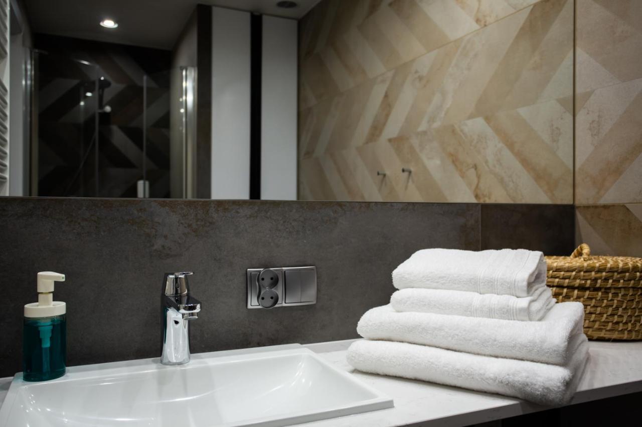 Luxurycity Apartment With Terrace Wroclaw Ngoại thất bức ảnh